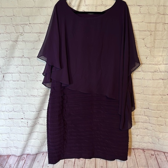 Scarlett Sleeveless Cape Sheath Night Out Dress Size 20W - Picture 1 of 4